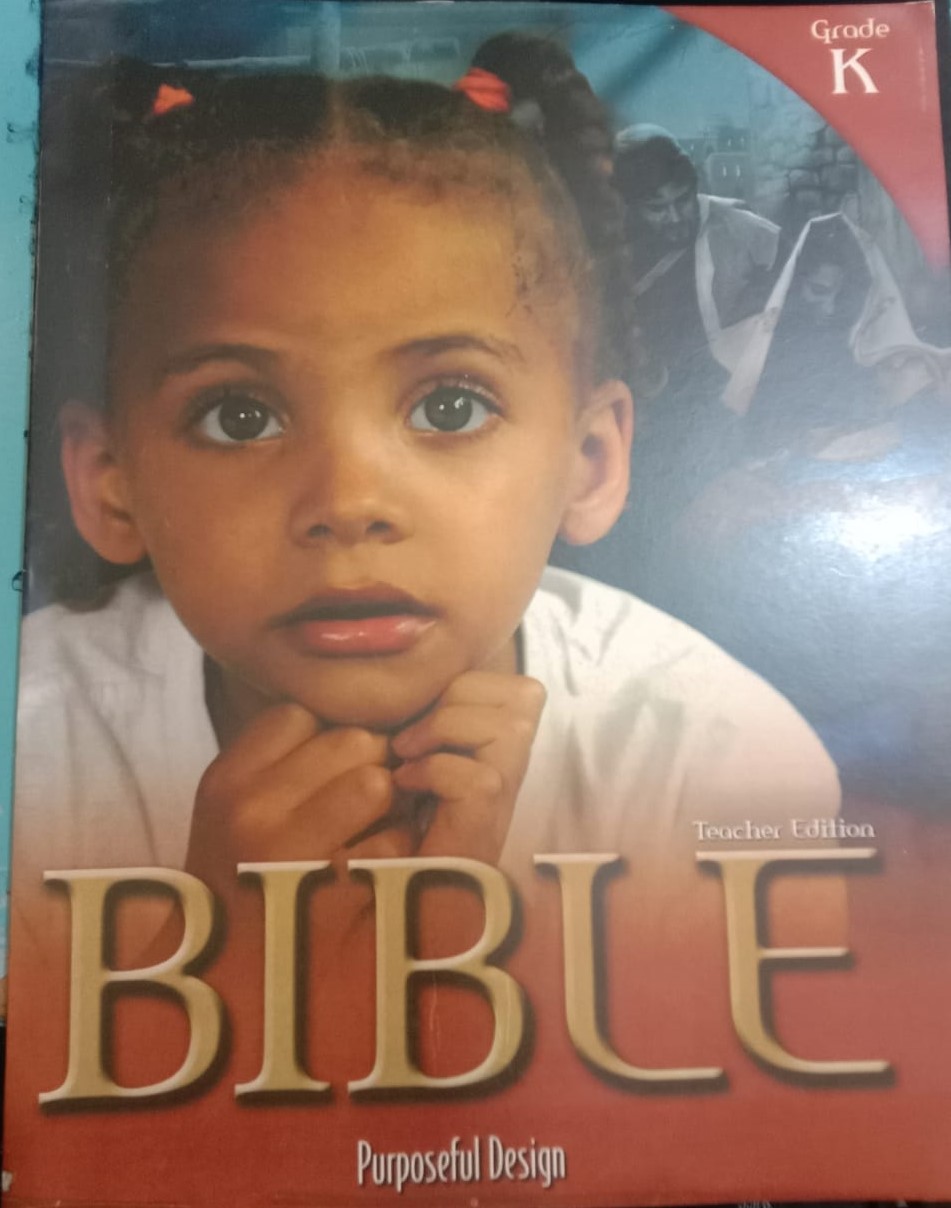 Bible Teacher Edition Grade K ( Copyan )